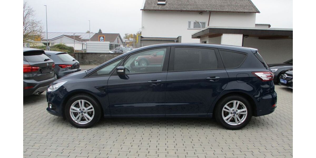 Ford S-Max 131.847 km 15.999 € Babenhausen 64832