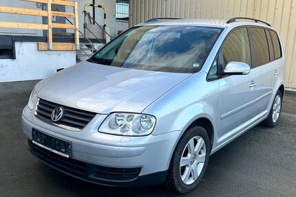 VW Touran 210.000 km 1.890 &euro; Friedberg (Hessen) 61169