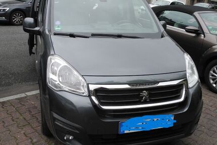 Peugeot Partner 140.545 km 5.500 &euro; Frankfurt Bonames 60437