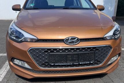 Hyundai i20 84.851 km 9.200 &euro; Liederbach 65835