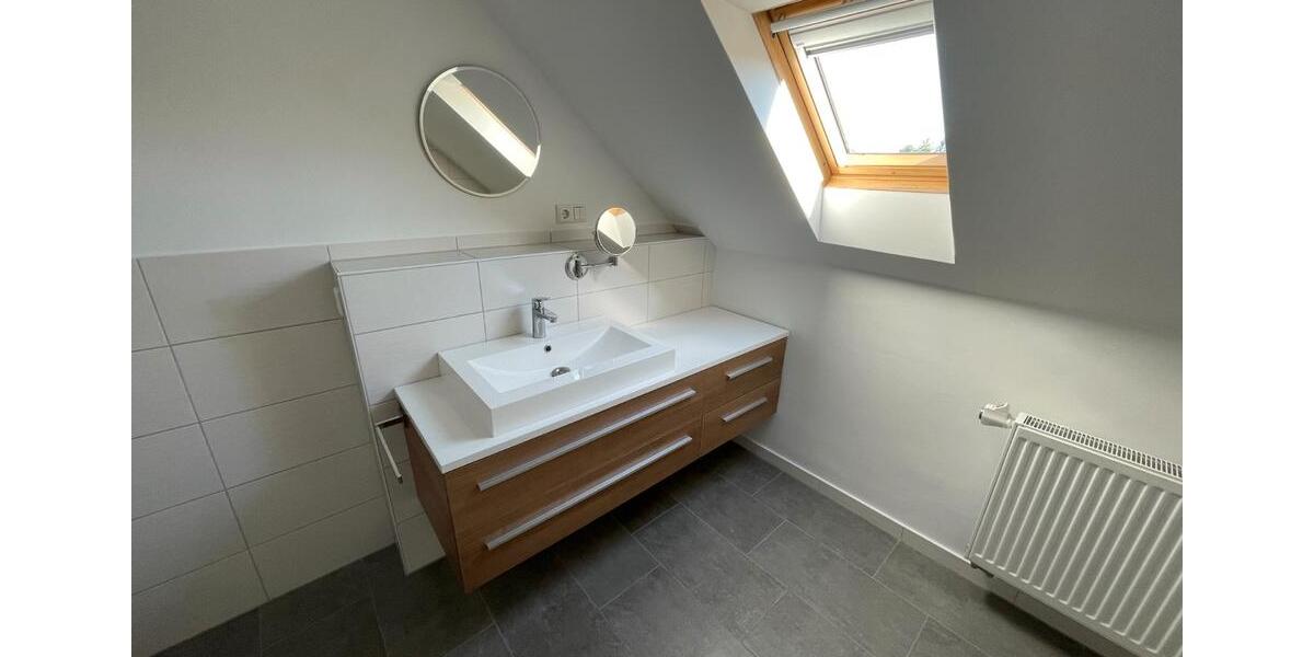 Doppelhaushälfte Hattersheim am Main - 5 Zimmer, 121 m&sup2;, 2.250&euro; | Angebot:26267906
