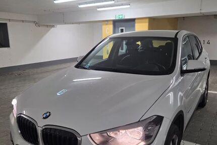 BMW X1 130.400 km 17.250 € Kelsterbach 65451