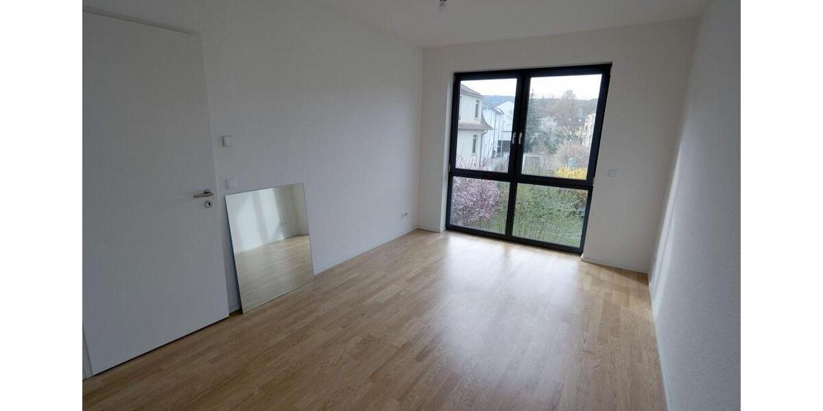 Etagenwohnung Oberursel (Taunus) - 3 Zimmer, 93 m&sup2;, 1.484&euro; | Angebot:25812506