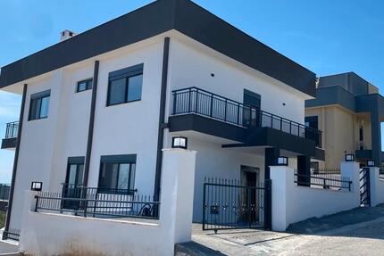 Villa 3 Stöckig 7 zimmer