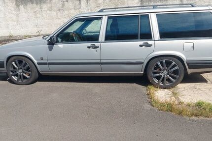 Volvo 945 568.500 km 4.500 &euro; Hammersbach 63574