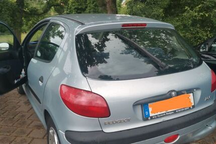 Peugeot 206 170.000 km 1.200 &euro; Rüsselsheim 65428