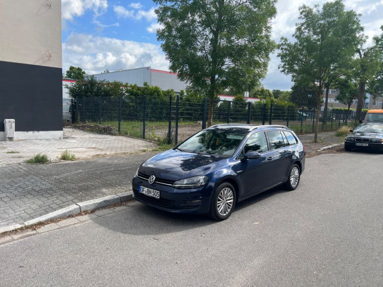 VW Golf 220.000 km 9.100 &euro; Obertshausen 63179