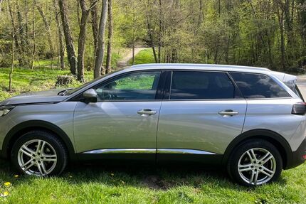Peugeot 5008 113.030 km 14.500 &euro; Königstein 61462
