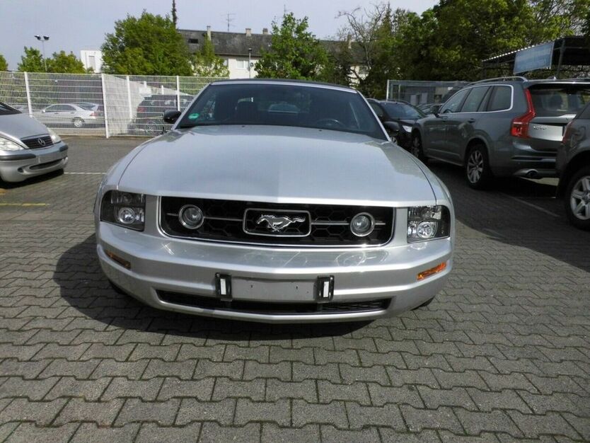 Ford Mustang 126.430 km 10.300 € Mainz-Kastel 55252