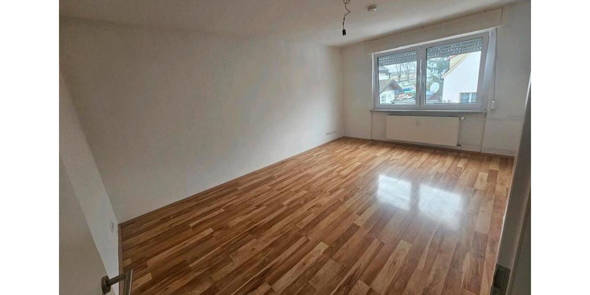 Etagenwohnung Sulzbach (Taunus) - 3 Zimmer, 80 m&sup2;, 1.100&euro; | Angebot:26406743