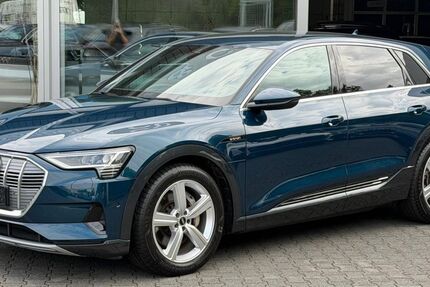 Audi e-tron 32.200 km 28.450 &euro; Dieburg 64807
