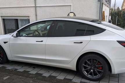 Tesla Model 3 74.700 km 26.500 &euro; Büttelborn 64572