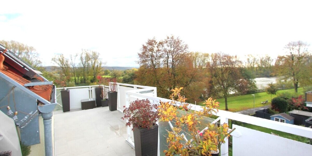 albero:) Penthouse-Feeling direkt am Main 3 zimmer