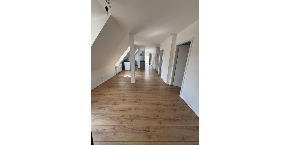 Maisonettenwohnung Frankfurt am Main Bergen-Enkheim - 4 Zimmer, 110 m&sup2;, 1.500&euro; | Angebot:26490680