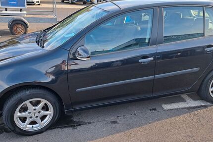 VW Golf 141.000 km 3.200 &euro; Frankfurt 60439