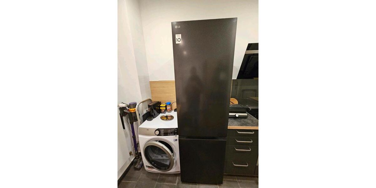 Erstbezug in vollausgestatteter 2er Frauen-WG (Frankfurt am Main) 1 zimmer