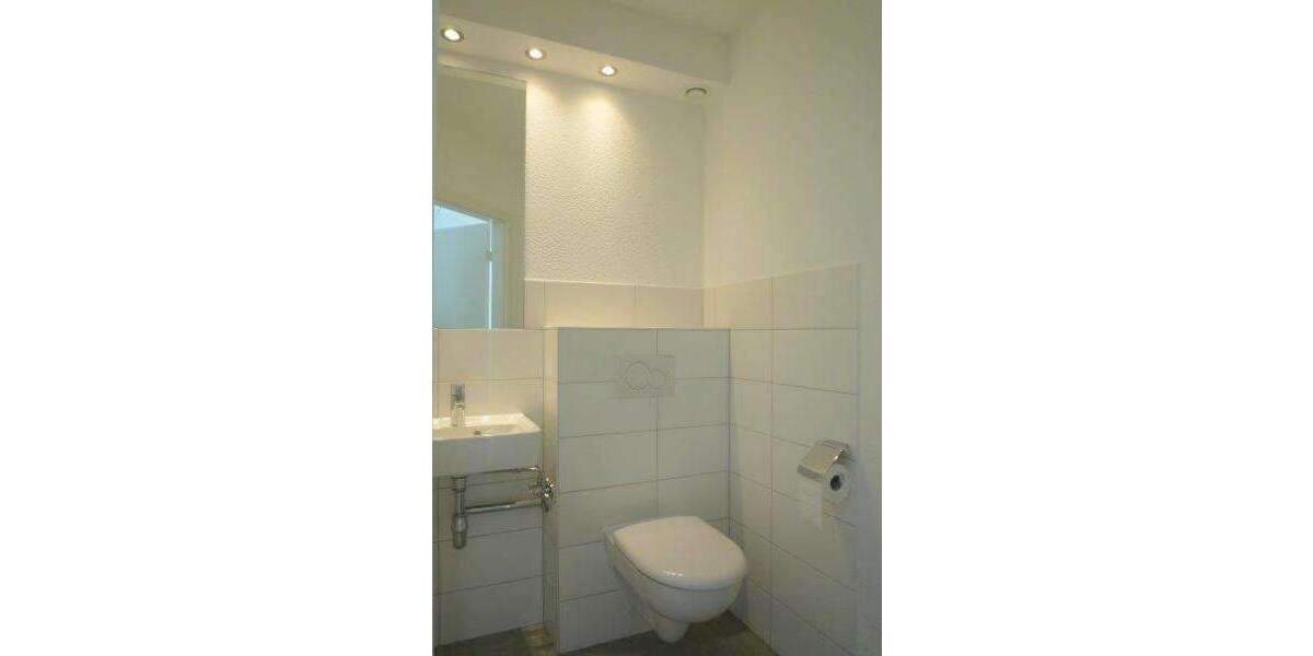 Modernes Eckhaus mit Garten + Keller + SüdWest Lage + 4 SZ + 2 Tageslicht-Bäder 5 zimmer