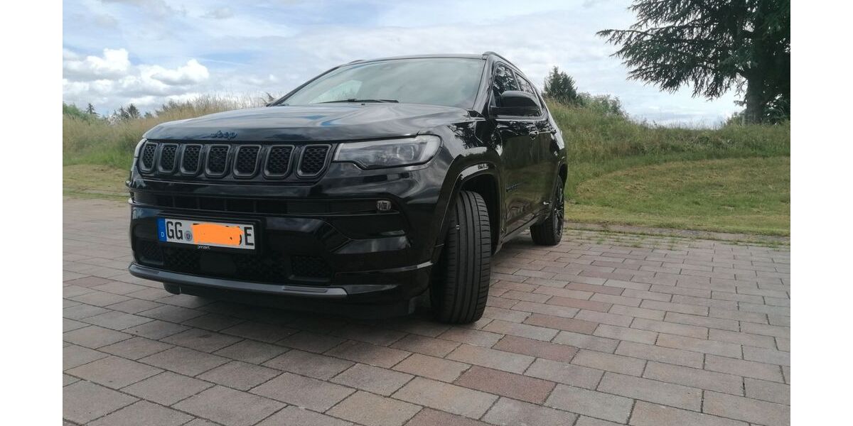 Jeep Compass 25.600 km 27.800 &euro; Büttelborn 64572