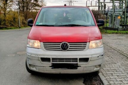VW T5 Transporter 420.000 km 2.700 &euro; Offenbach 63069