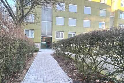 Wohnung zum Kaufen in Frankfurt am Main 239.000 € 65 m² 2 zimmer