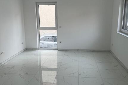 Wohnung Rüsselsheim am Main - 2 Zimmer, 50 m&sup2;, 900&euro; | Angebot:25393327