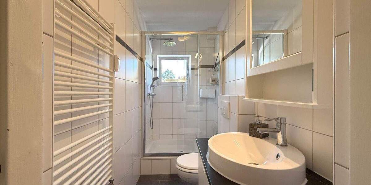 Etagenwohnung Rosbach vor der Höhe Nieder-Rosbach - 6 Zimmer, 162 m&sup2;, 398.000&euro; | Angebot:25676827