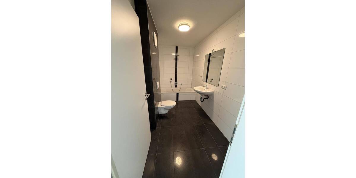 Etagenwohnung Offenbach Offenbach am Main - 3 Zimmer, 79 m&sup2;, 1.200&euro; | Angebot:26740614