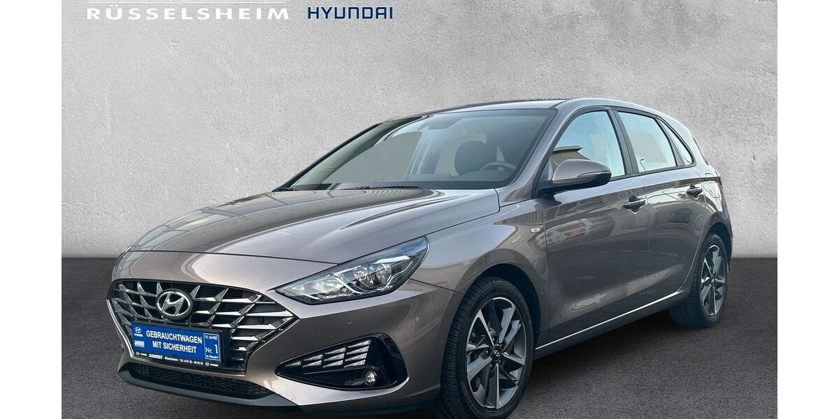 Hyundai i30 44.400 km 18.940 &euro; Rüsselsheim 65428