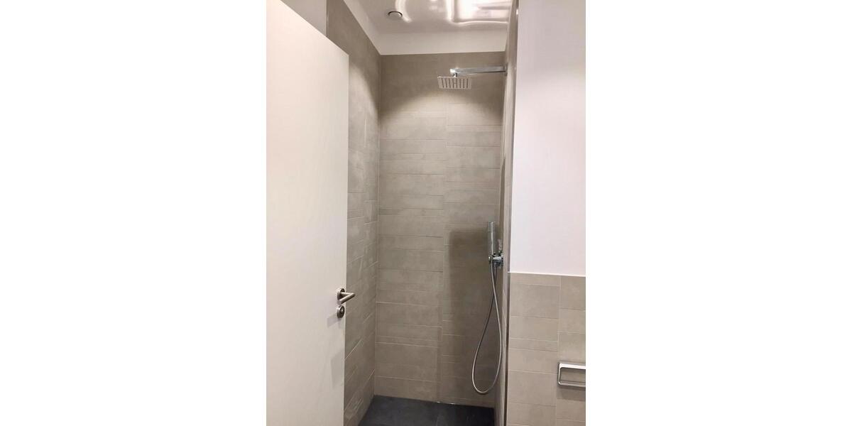 Frankfurt-Ostend Stilvolle Industriewohnung (2.2) zu vermieten 2 zimmer