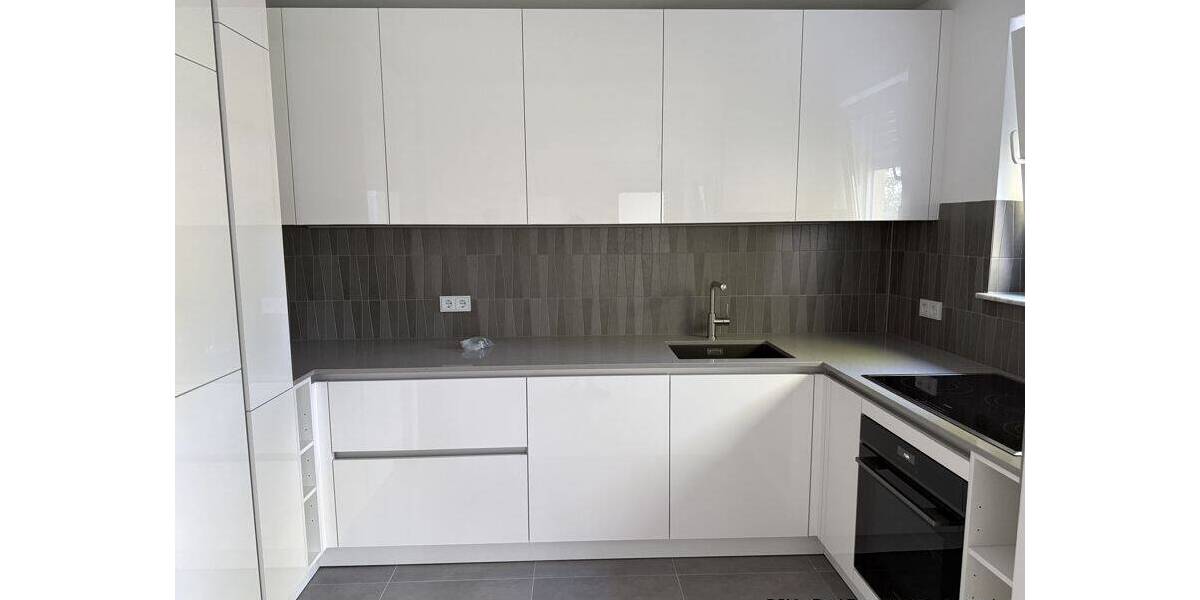 Etagenwohnung Dornbusch - 2 Zimmer, 65 m&sup2;, 1.390&euro; | Angebot:26886042