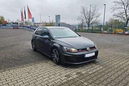 VW Golf 170.000 km 14.400 &euro; Niedernhausen 65527