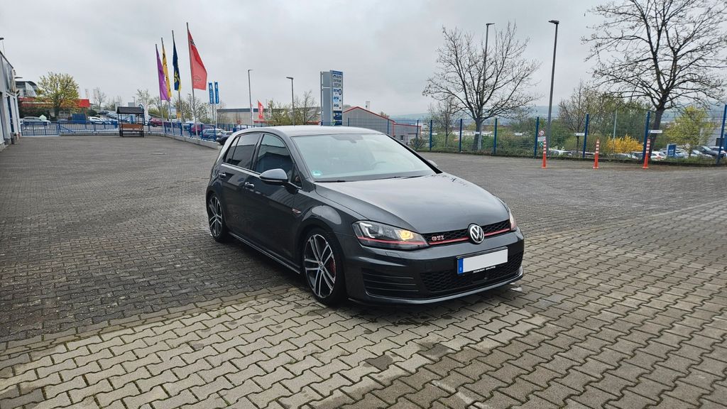 VW Golf 170.000 km 14.400 &euro; Niedernhausen 65527