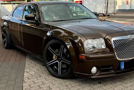 Chrysler 300C 257.410 km 13.999 € Steinbach 61449