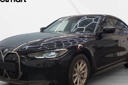 BMW i4 32.475 km 35.272 &euro; Eschborn 65760