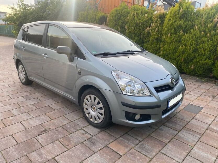 Corolla Verso