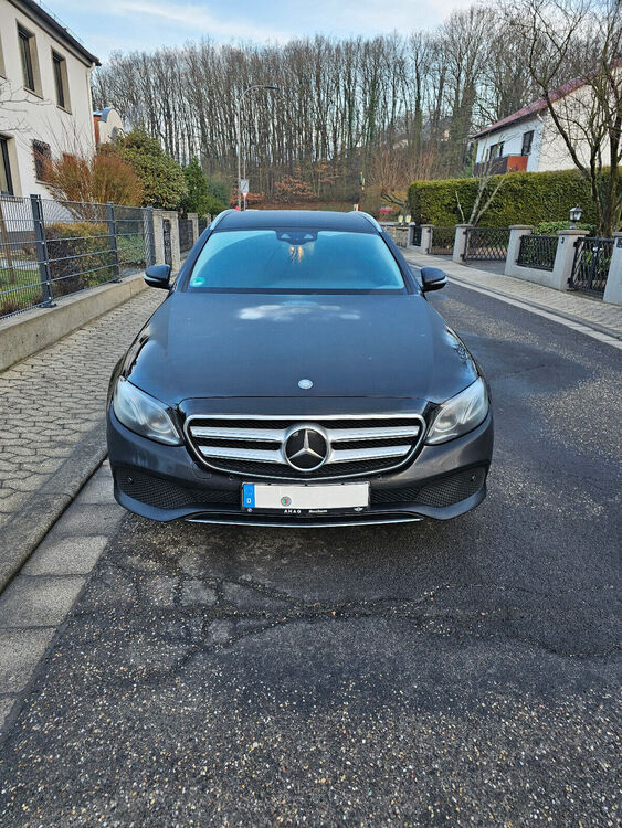 E 220