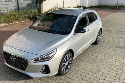 Hyundai i30 133.000 km 9.990 € Frankfurt am Main 60389