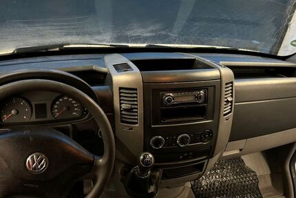 VW Crafter 295.412 km 6.500 &euro; Rüsselsheim am Main 65428