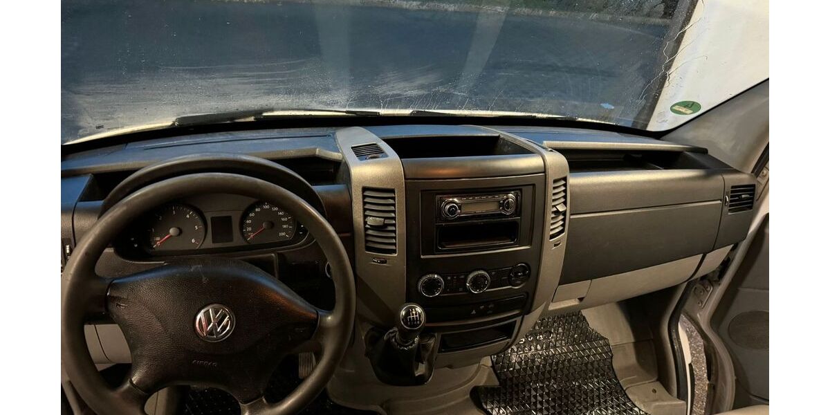 VW Crafter 295.412 km 6.500 &euro; Rüsselsheim am Main 65428