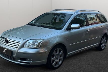 Toyota Avensis 176.889 km 3.990 &euro; Frankfurt am Main 65933
