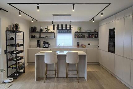 Luxuriöse 3,5 Zimmer Erdgeschosswohnung mit Garten zimmer