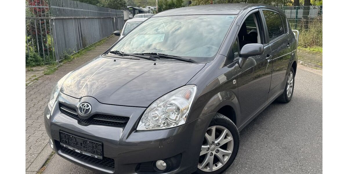 Toyota Corolla Verso 94.999 km 6.499 &euro; Frankfurt am Main 65933