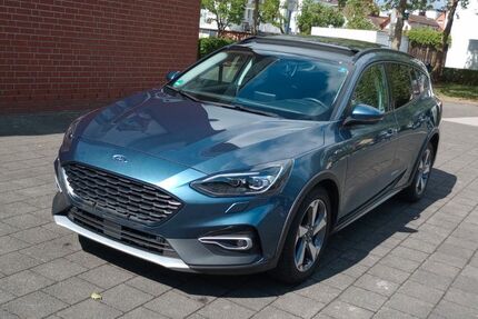 Ford Focus 10.300 km 19.850 &euro; Rödermark 63322