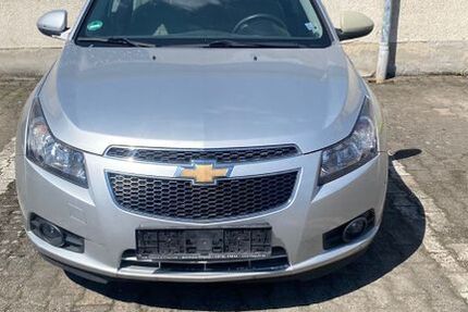 Chevrolet Cruze 205.500 km 1.350 &euro; Hainburg 63512