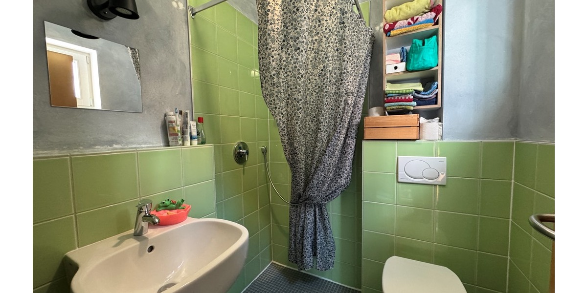 Oberursel - Stierstadt: Gepflegtes Einfamilienhaus in Feldrandlage! 6.5 zimmer