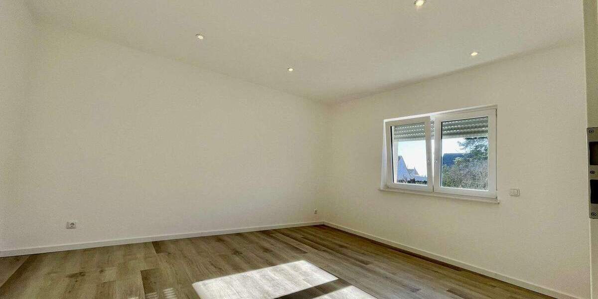 Einfamilienhaus Bad Homburg Ober-Erlenbach - 1 Zimmer, 322 m&sup2;, 3.400&euro; | Angebot:24762626