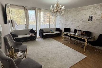 Helle, zentral gelegene Wohnung mit großzügigem Balkon 3 zimmer