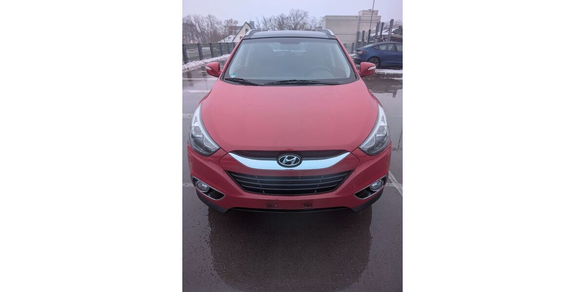 Hyundai ix35 80.000 km 12.300 &euro; Dreieich 63303
