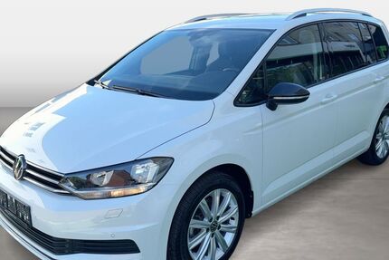 VW Touran 17.141 km 33.380 &euro; Frankfurt am Main 60528