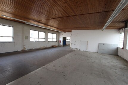 albero:) Gewerbe- und Wohnimmobilie mit Potenzial  Produktionshalle mit Büro + Zweifamilienhaus 8 zimmer